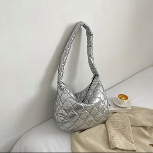 NWOT No Label Large Quilted Puffer Tote Bag in Silver